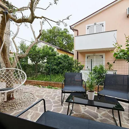 Apartment Dvori
