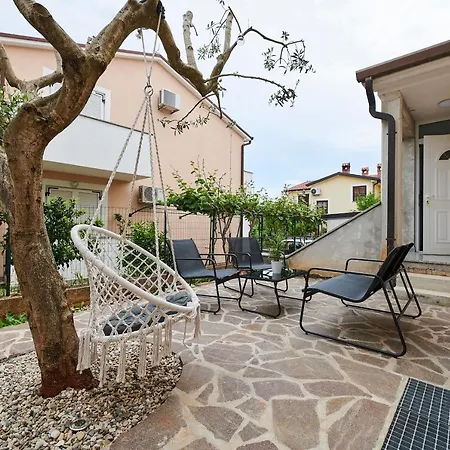 Dvori Apartment Basanija