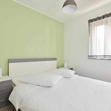 Dvori Apartament *
