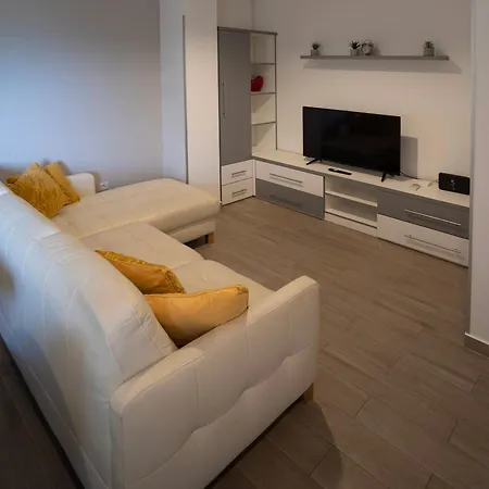 Dvori Apartament
