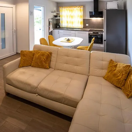 Apartament Dvori Bašanija
